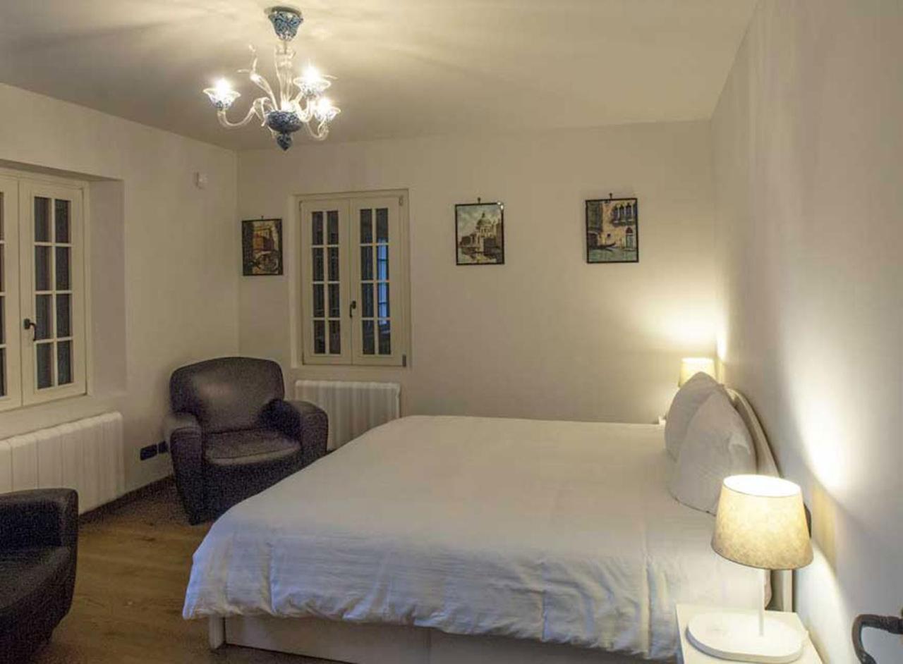Double Room,769228582:JPEG